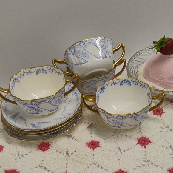 Elegant Blue and Gold French Boullion Set - Picture 1 of 7